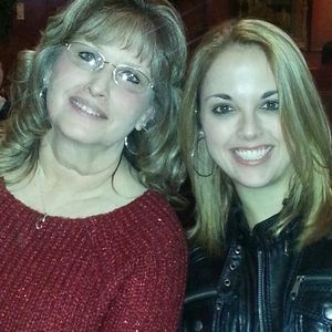 Meet your Posher, Casey